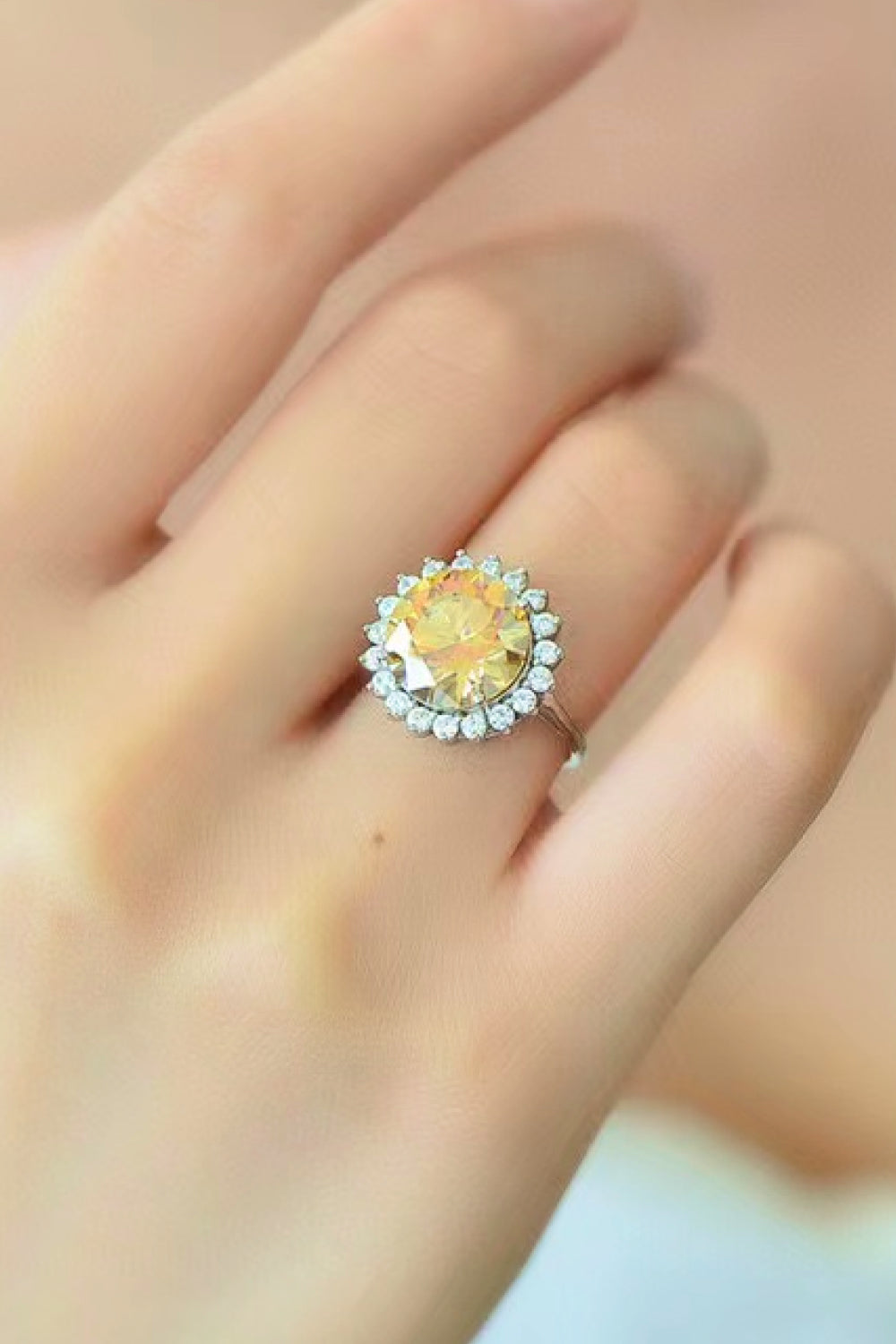 Sunflower 925 Sterling Silver 2 Carat Moissanite Ring