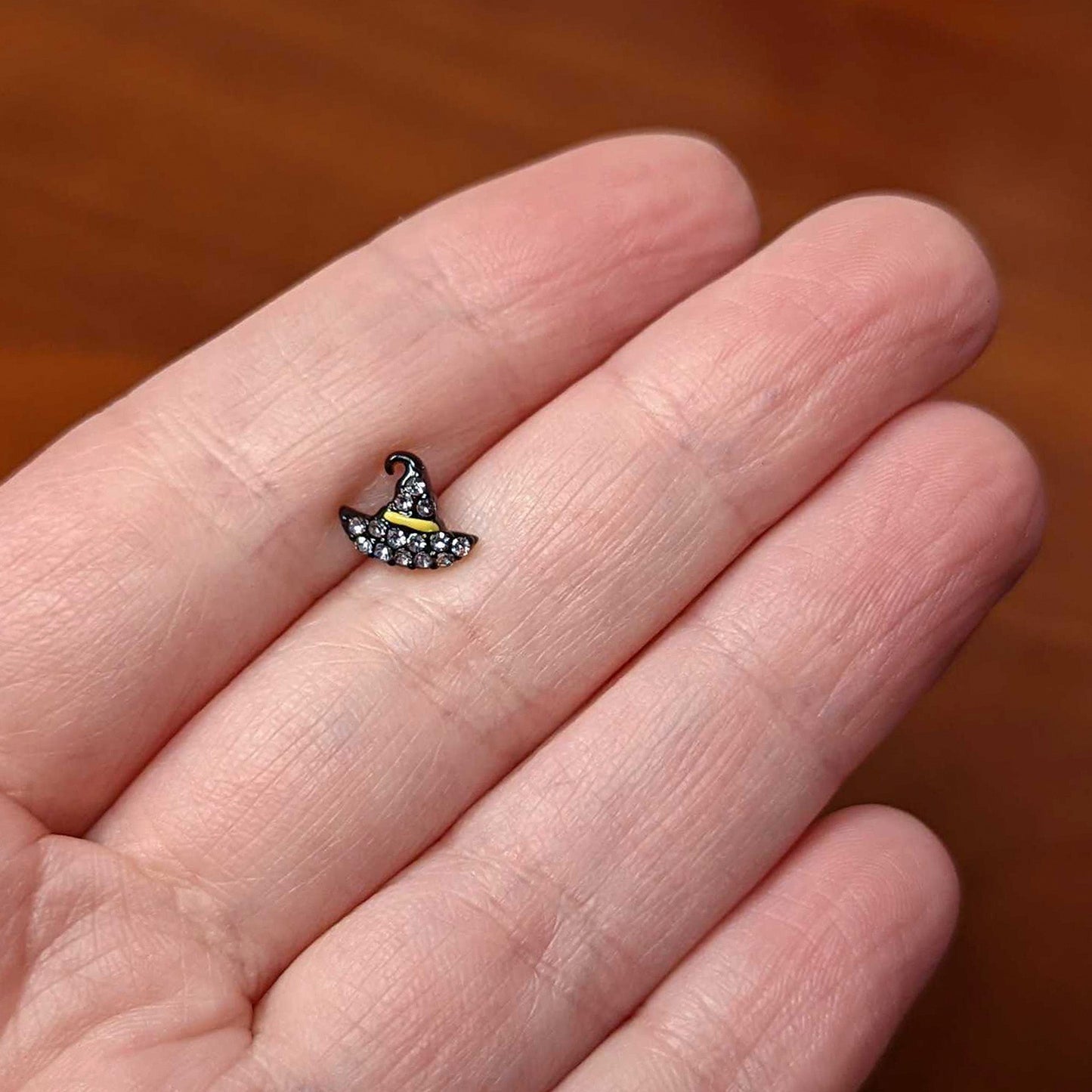 16G 1/4 Clear Gem Black Witch Hat Halloween Cartilage Tragus