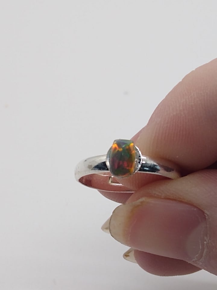 Adjustable Crystal Rings