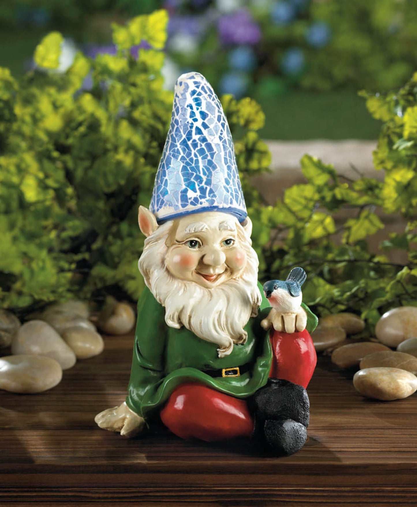 CHEERY GNOME SOLAR STATUE