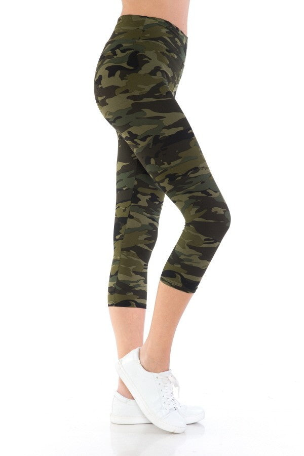 Camo Tie Dye Print Knit Capri Leggings