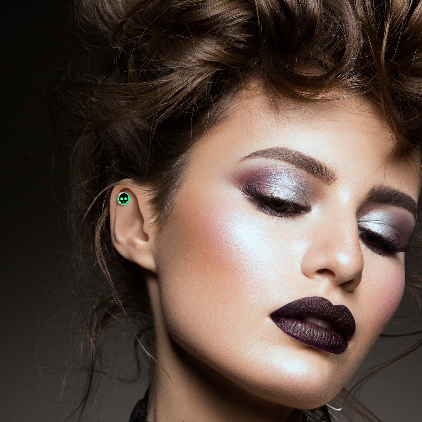 16G 1/4 Glow in the Dark Simple Skull Tragus Cartilage Earring by Onyx O