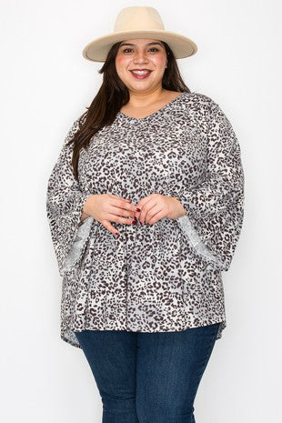 Extra Plus Size V-neck Print Ruffle Sleeves Top