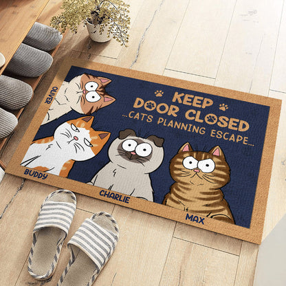 Keep door closed - Cats/Dogs/Pets planning escape Personalized Gift