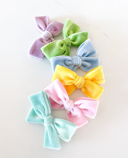 Turquoise Velvet Pinwheel