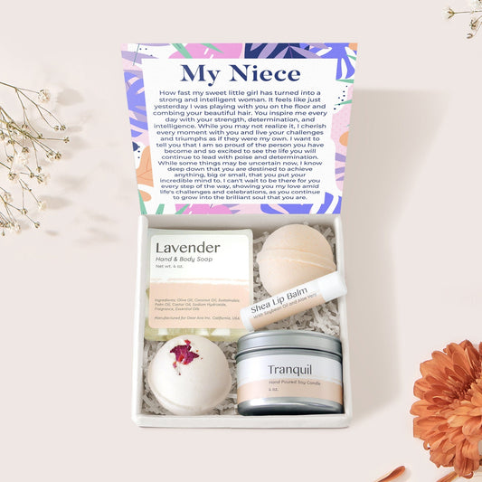 Niece Pearl Necklace Gift Box Set